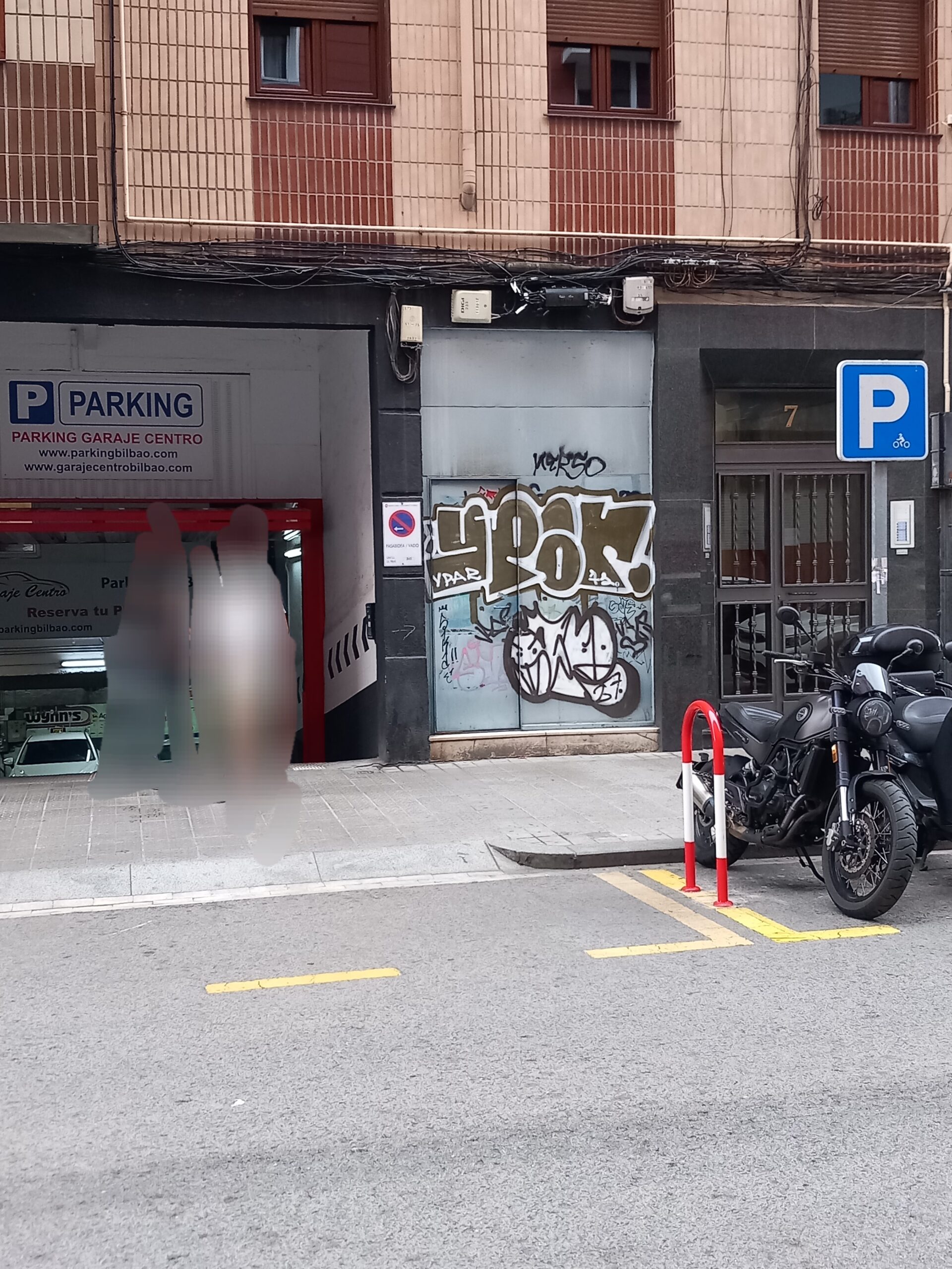 Alquiler Fachada Lonja Transitada